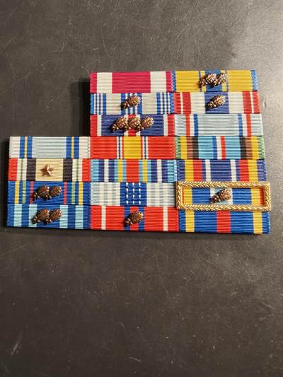 老王徽章第164期 -  美国空军伊拉克战争18R勋略 多勋饰