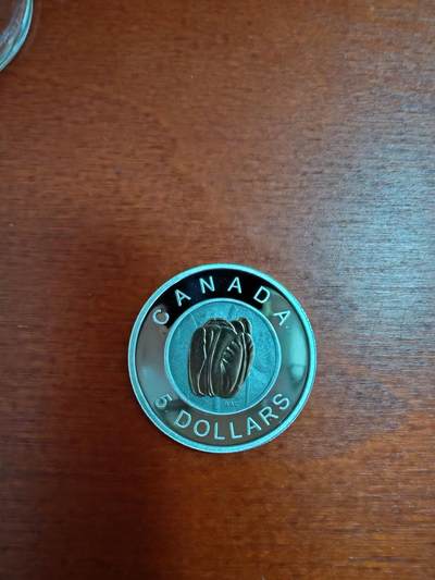 长老汇蛇年精选第七十五场拍卖 - 2014加拿大郁金香5加元双色精制银币，盒证全