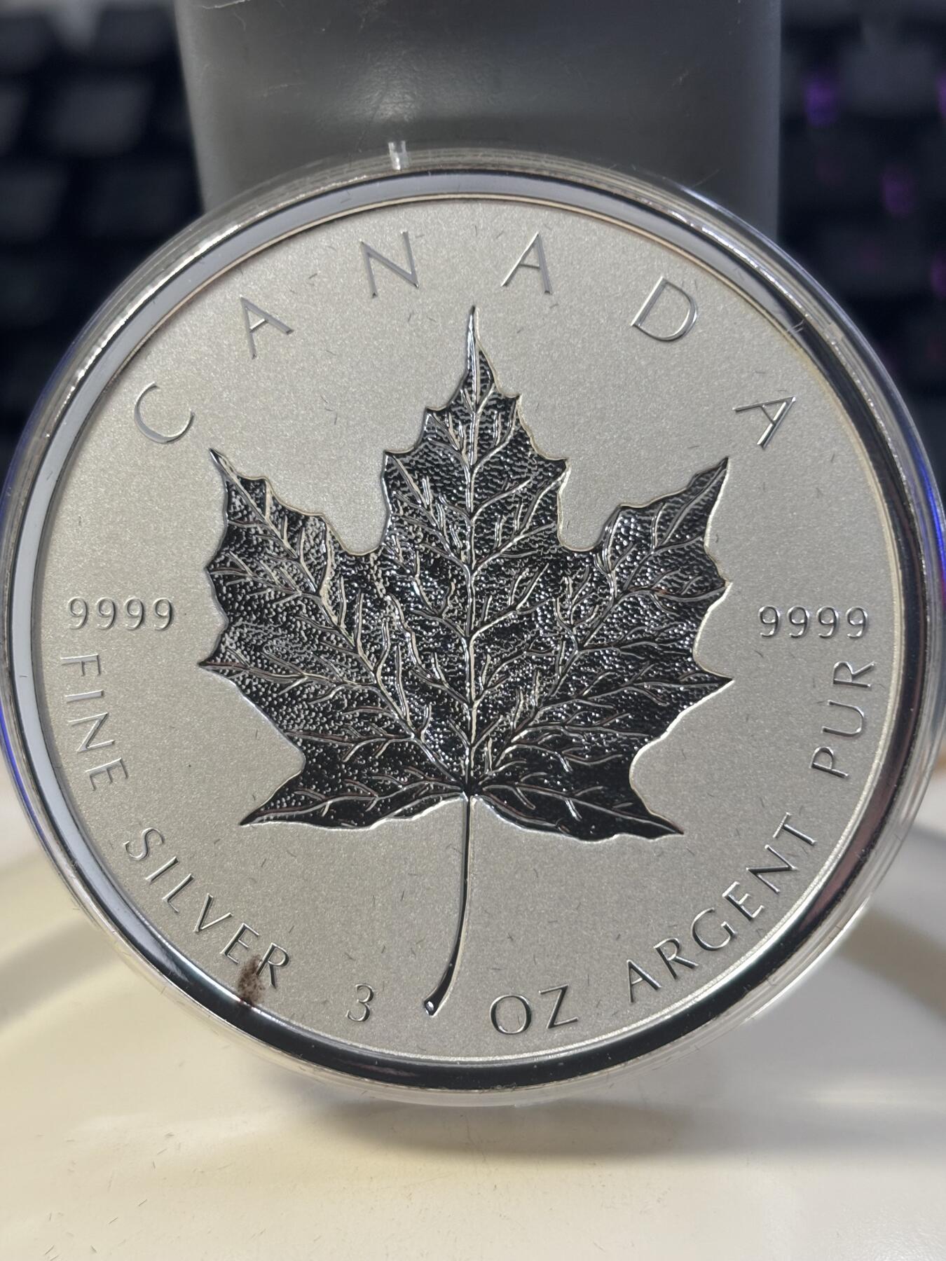 第182期拍卖 加拿大2018年枫叶发行30周年3盎司精制纪念银币，3盎司，9999银，