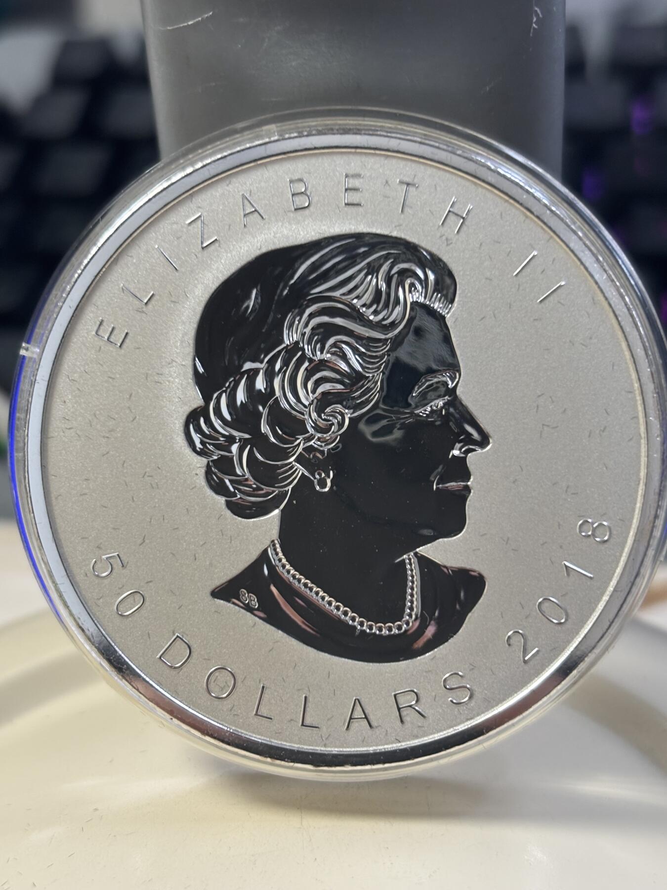 第182期拍卖 加拿大2018年枫叶发行30周年3盎司精制纪念银币，3盎司，9999银，