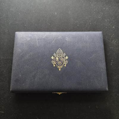 【全场包邮】纯粹捡漏拍479场（免费代拍第16场） - 梵蒂冈2007年官方精制套币-盒证全-含45克圣马可磨砂仿古超大纪念银章