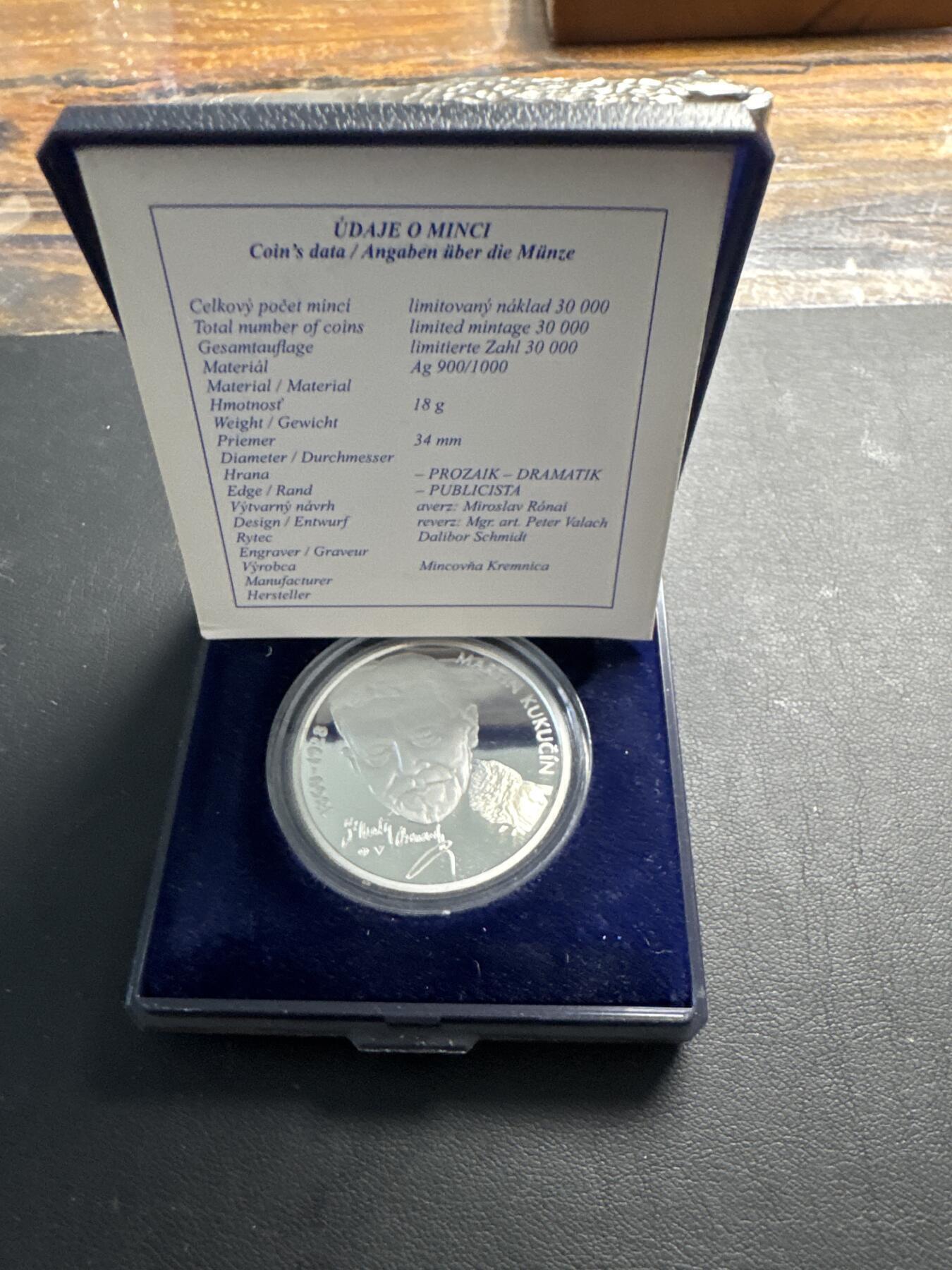 ❤️【币观天下】❤️ 第331期钱币拍卖- 2025.11.21周五晚上6点半场-长期征集拍品 斯洛伐克2010年10欧精制银币 马丁·库库辛（斯洛伐克编剧）诞辰150周年 盒证全