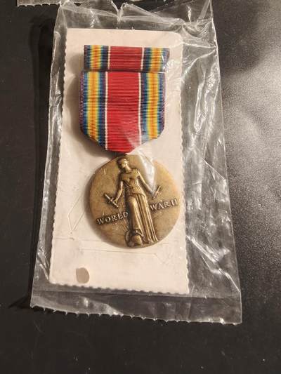 老王徽章第164期 - 美国二战胜利纪念章 原封未拆    带略 