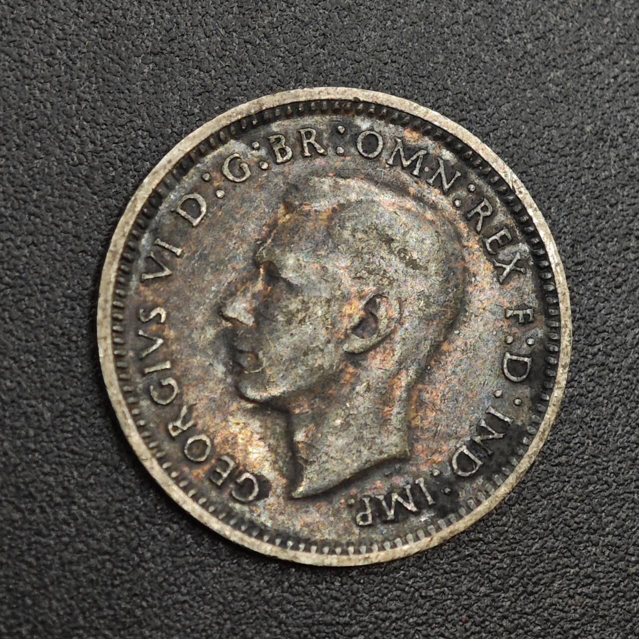 【淘币小摊】实时拍第八百零一拍   散币场   满百包邮可预留二周 每周一统一发货   澳大利亚1942年乔治六世3便士银币