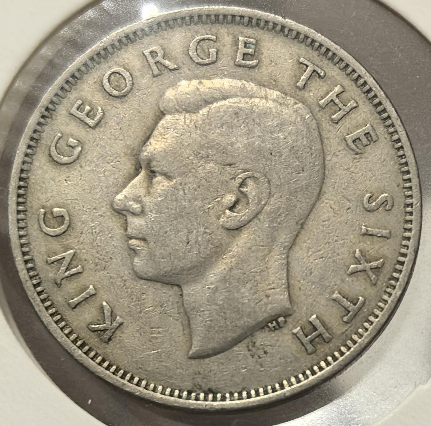 外国优质老铜币银币，周六九点倒数截拍，满百包邮，可寄存半年，喜欢朋友微信扫描二维码可直接参拍