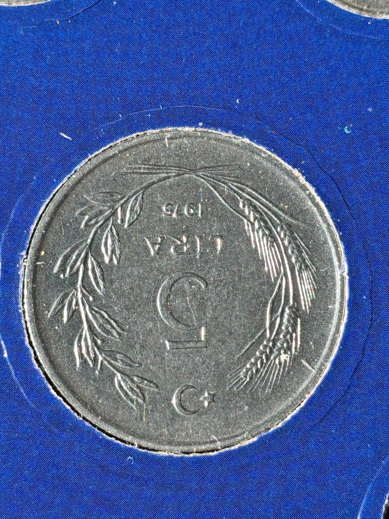 刘世昌艺术品销售中心～虎踞龙蟠*金杨在线联拍群第510期 土耳其硬币册，含14枚硬币，品相如图。