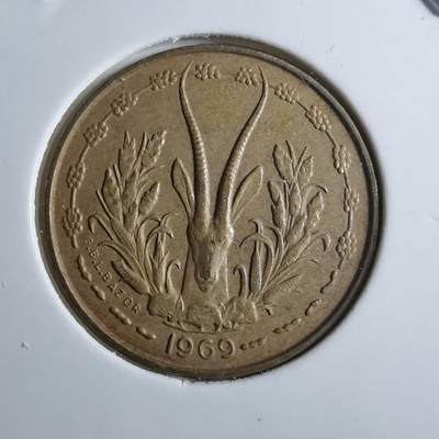 沼泽如烟--第910场 - 西非1969年5法郎