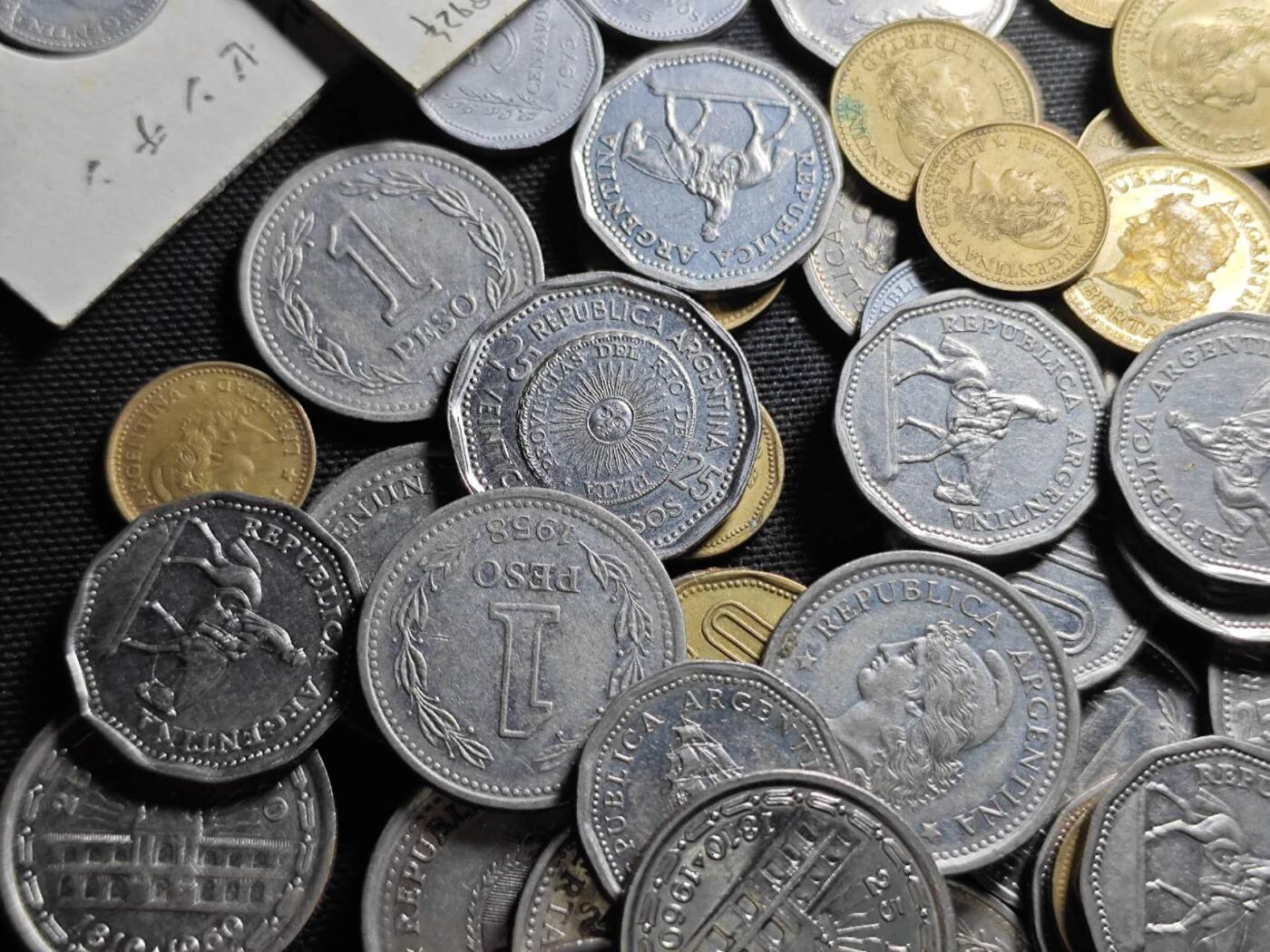 KK钱币收藏小铺 （套币 好品/批量散币 银币）专场  2月预留时间 周末发货  阿根廷散币一组108枚 可配套