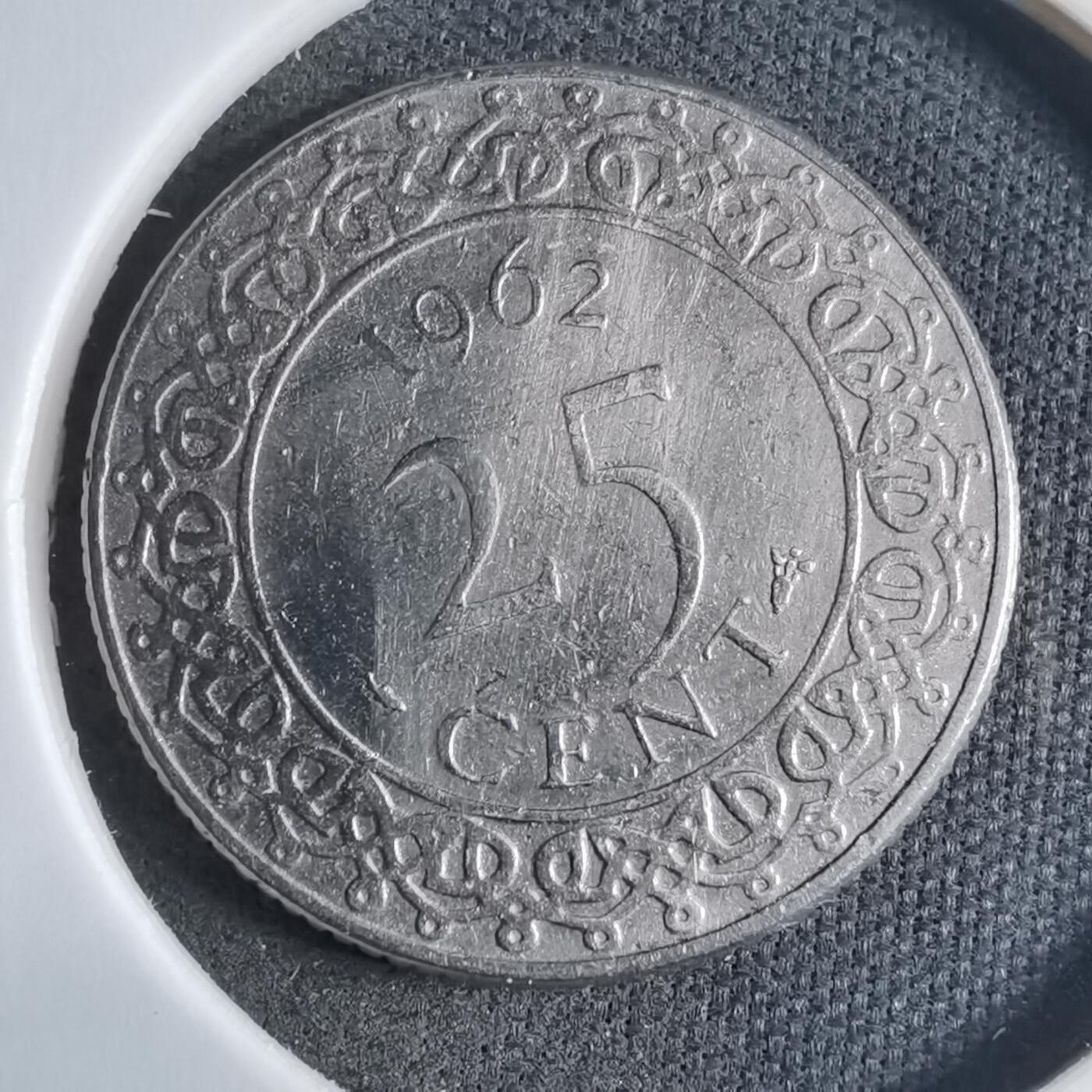 沼泽如烟--第909场 苏里南1962年25分