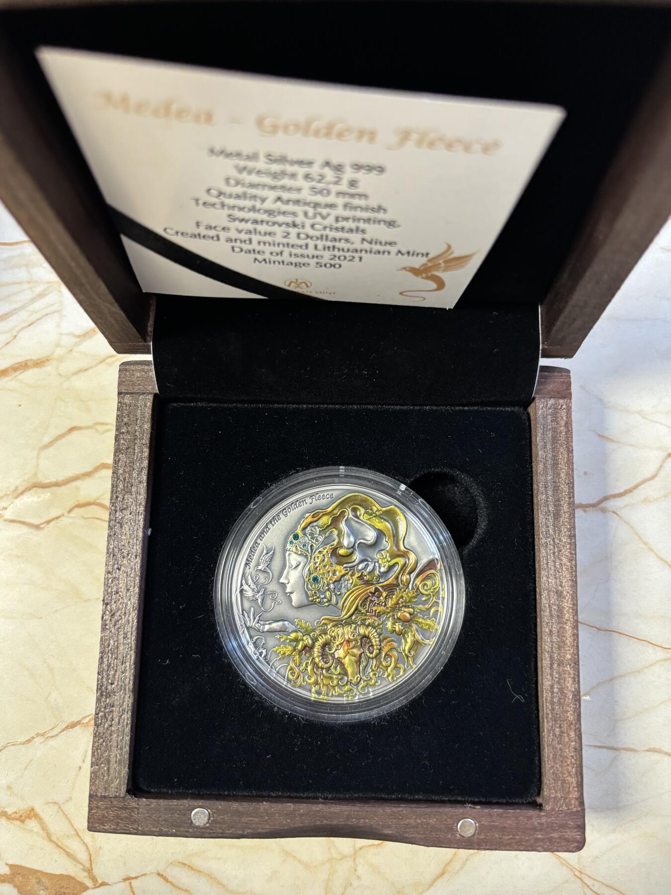 第182期拍卖 纽埃2021年金羊毛系列1美狄亚2盎司高浮雕彩色银币原盒证书，999银，发行量500枚，