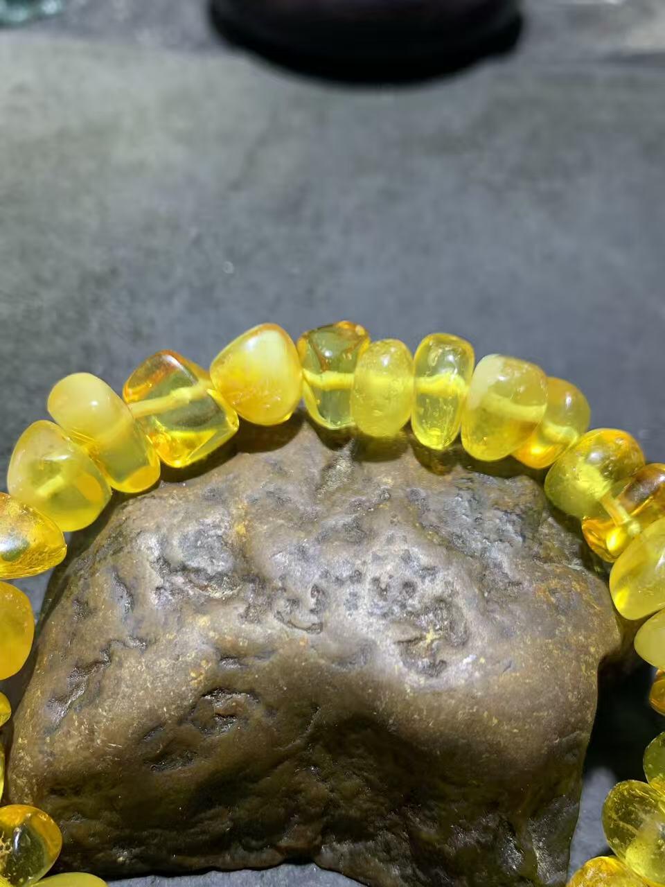 天然原矿俄料随形手串1条！