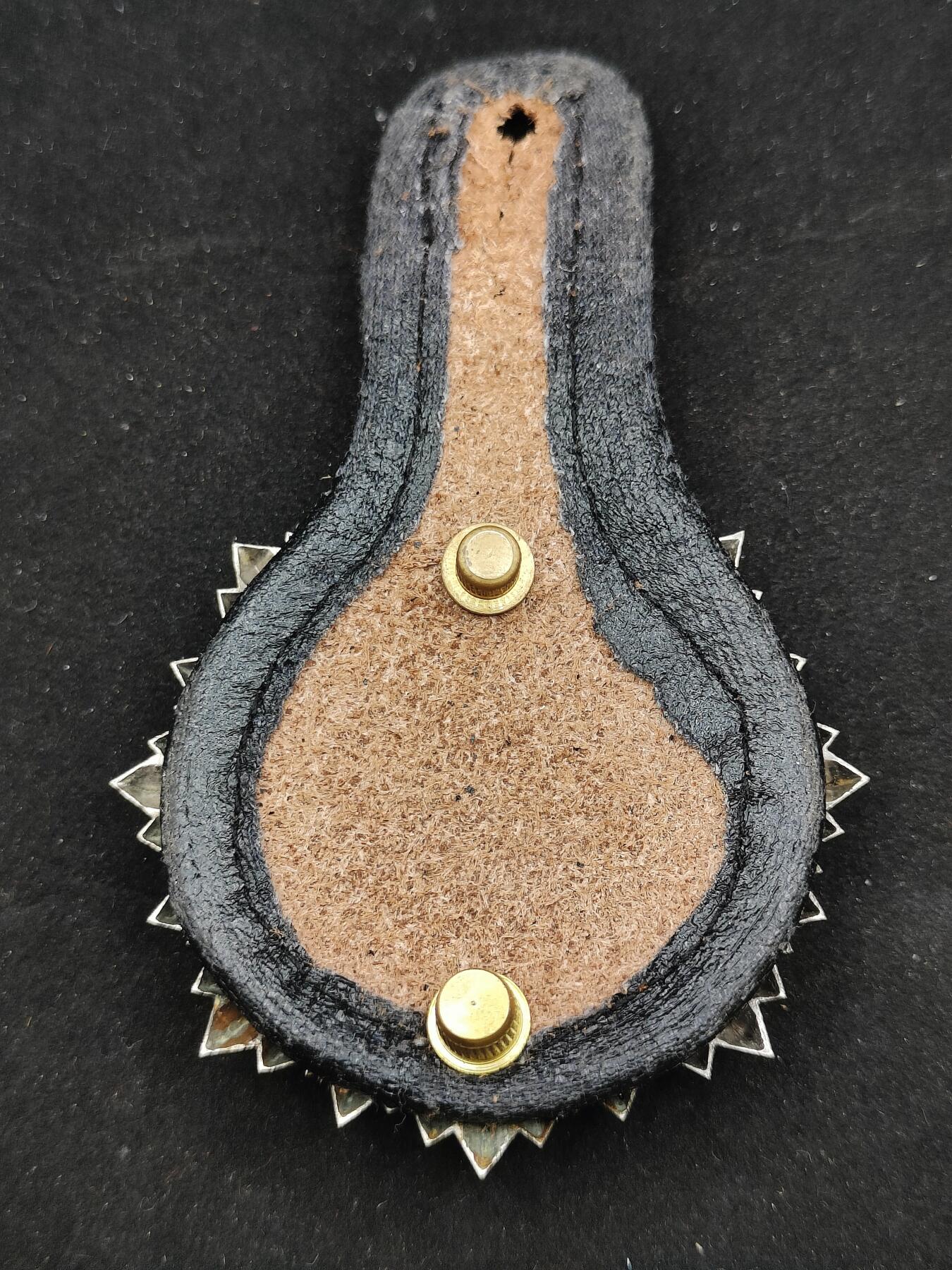 0元起拍勋章 第312期 咸鱼国勋章拍卖专场 11月23日（周日）下午6：00开始 韩国旧款陆军参谋总长胸挂 1979-1993 带原品皮褂