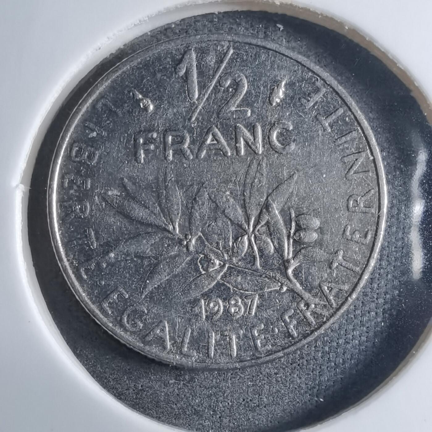 沼泽如烟--第909场 法国1987年半法郎