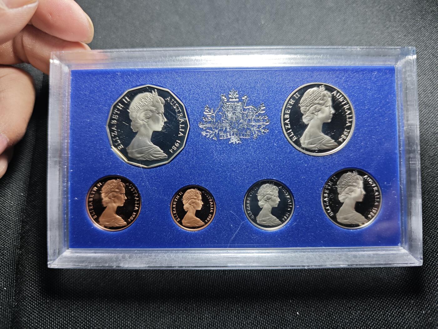 KK钱币收藏小铺 （套币 好品/批量散币 银币）专场  2月预留时间 周末发货  1984澳大利亚清年精制币一套