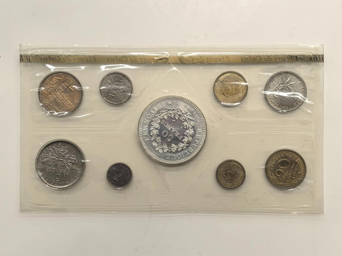 博洋堂世界钱币拍卖第147期（全场包邮） 法国1976原盒套币9枚，大力神银币+美国1980年塑封套币6枚