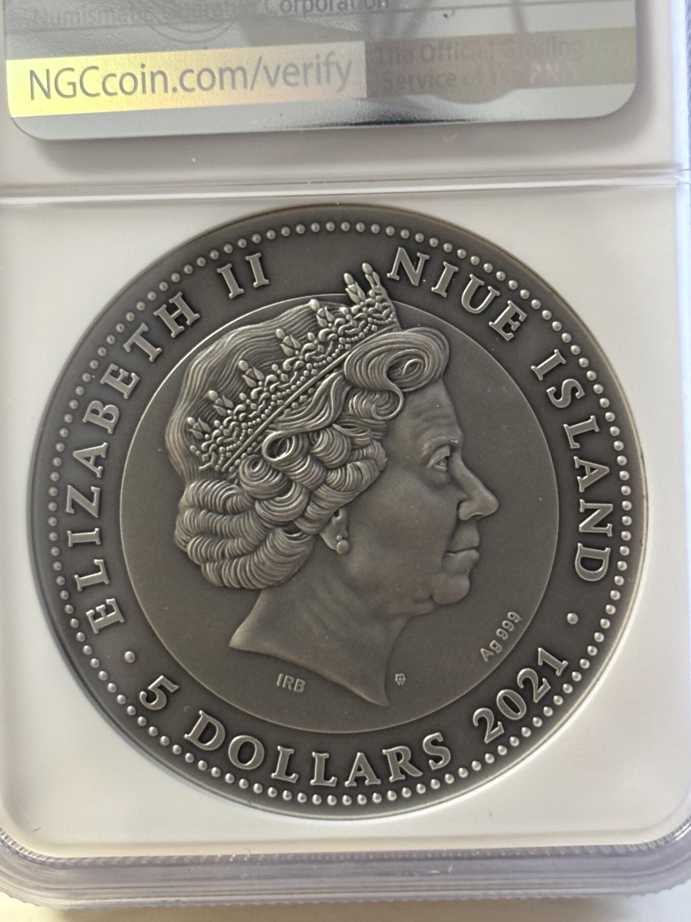 第182期拍卖 纽埃2021年战神阿瑞斯和马尔斯2盎司高浮雕镶嵌纪念银币NGC-MS70原盒证书，999银，发行量500枚，