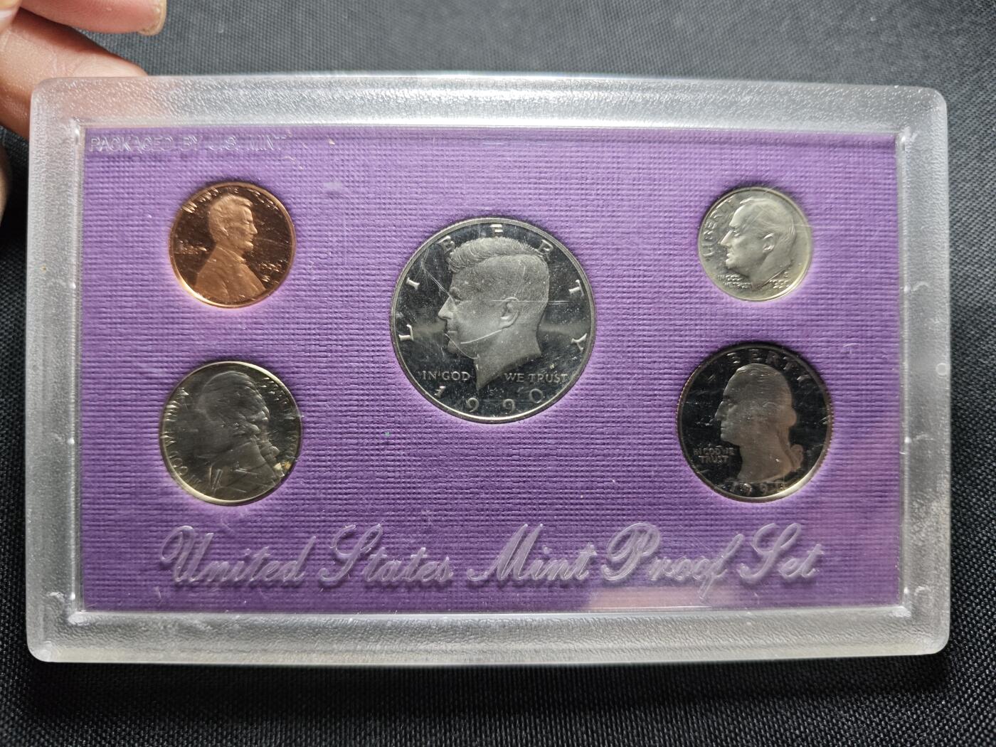 KK钱币收藏小铺 （套币 好品/批量散币 银币）专场  2月预留时间 周末发货  1990美国大小面值清年精制套币