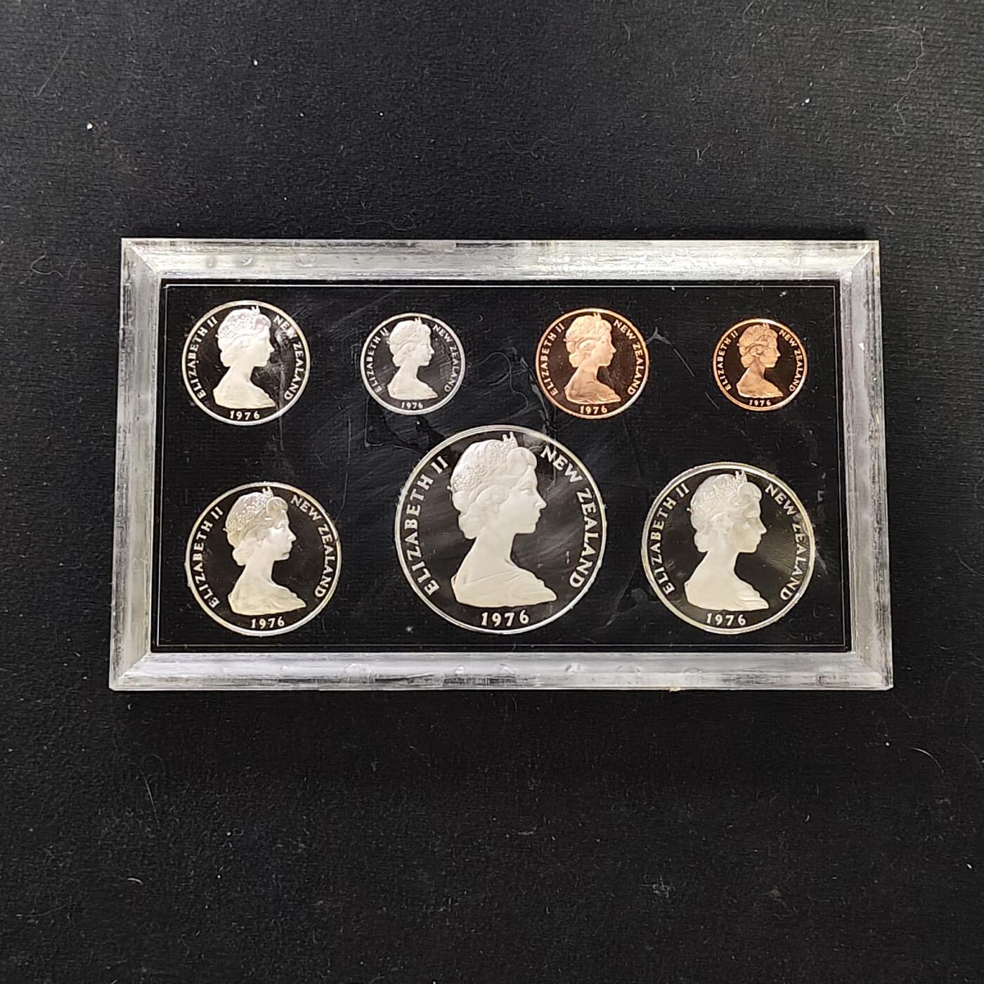 【全场包邮】纯粹捡漏拍479场（免费代拍第16场） 新西兰1976年官方封装精制套币