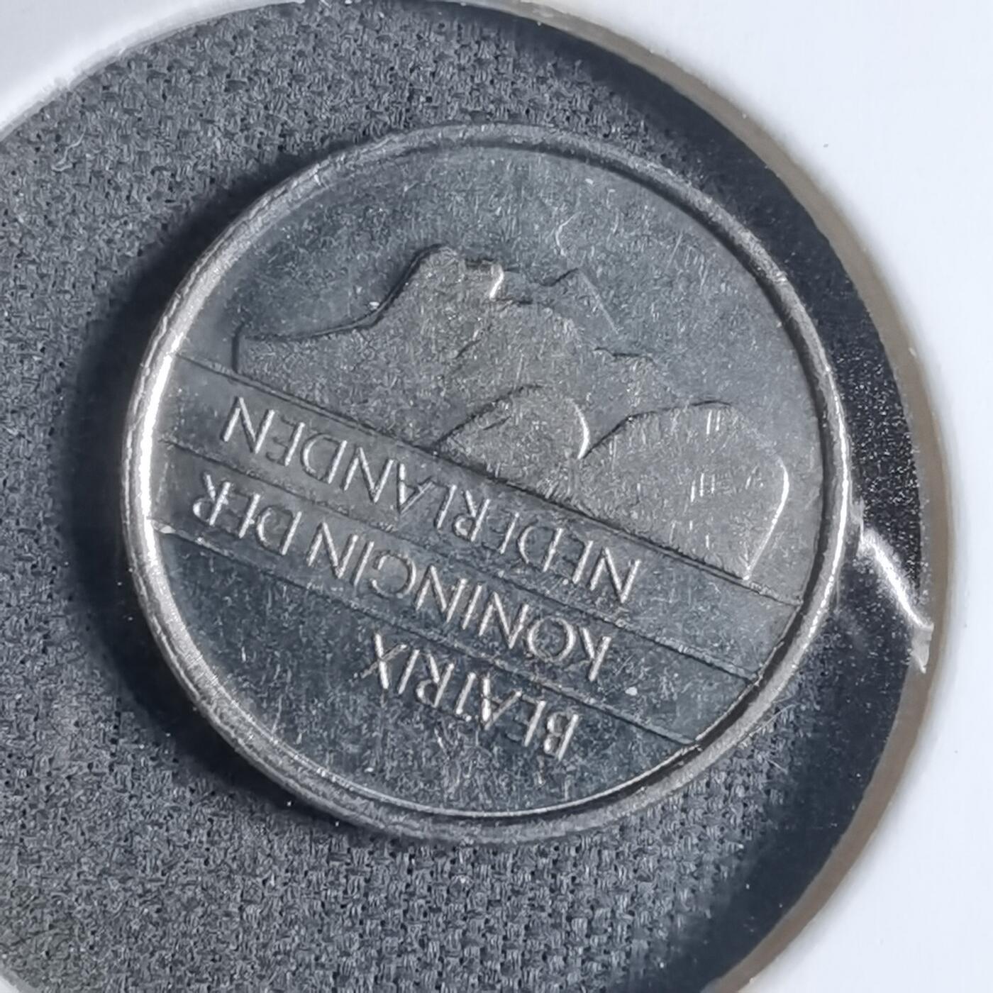 沼泽如烟--第909场 荷兰1991年十分