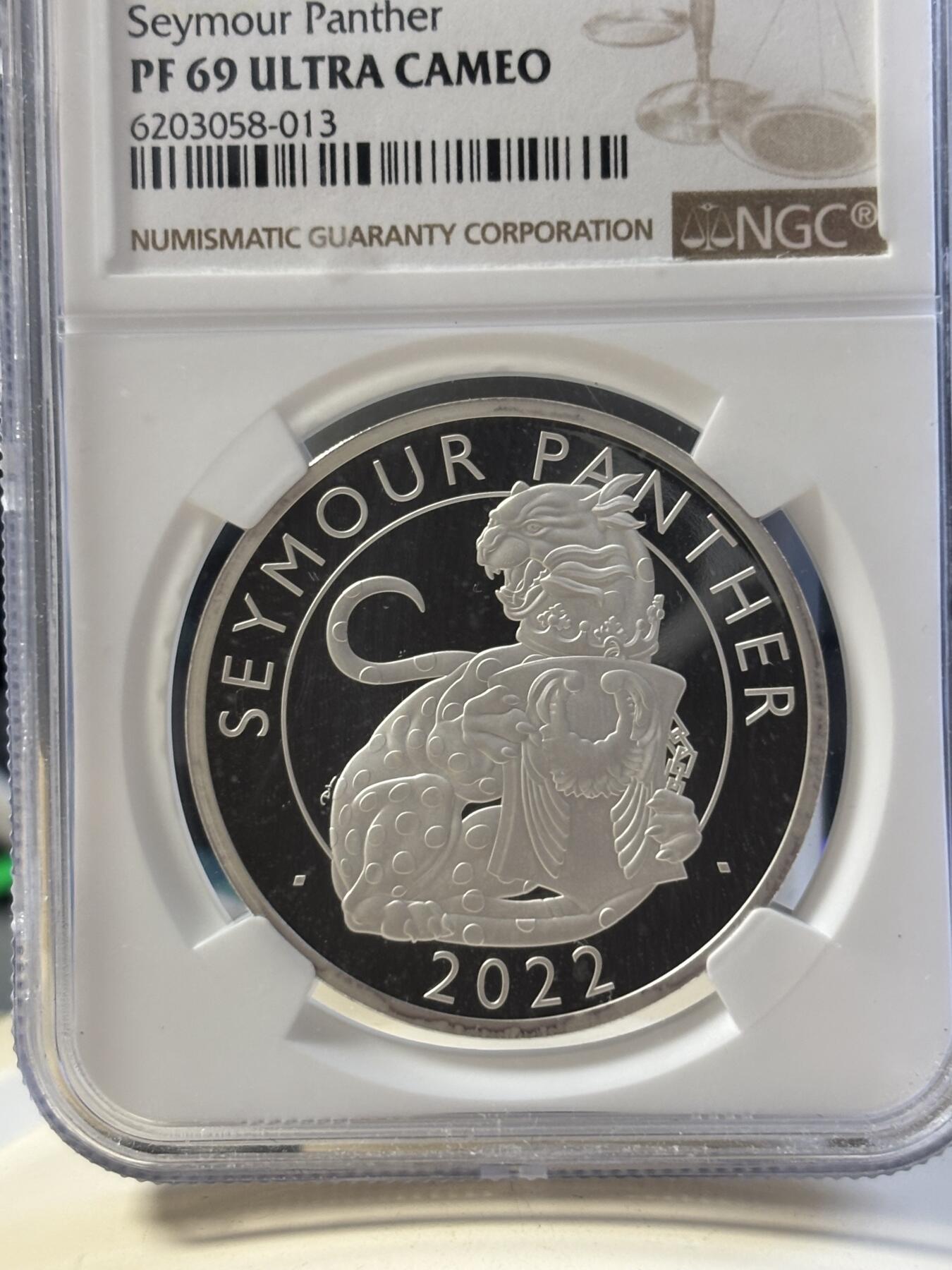 第182期拍卖 英国2022年都铎王朝神兽西摩豹1盎司精制纪念银币NGC-PF69原盒证书，999银，发行量7010枚