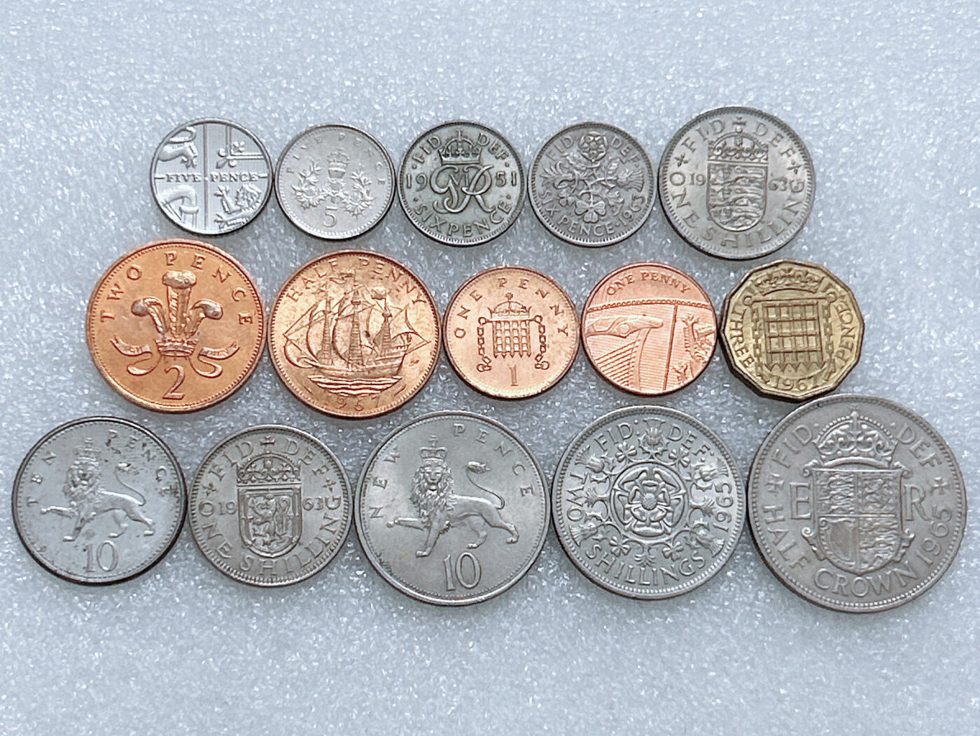 第一海外回流一元起拍收藏 散集专场  第270期 英国不同面值硬币 15枚 原光带光美品