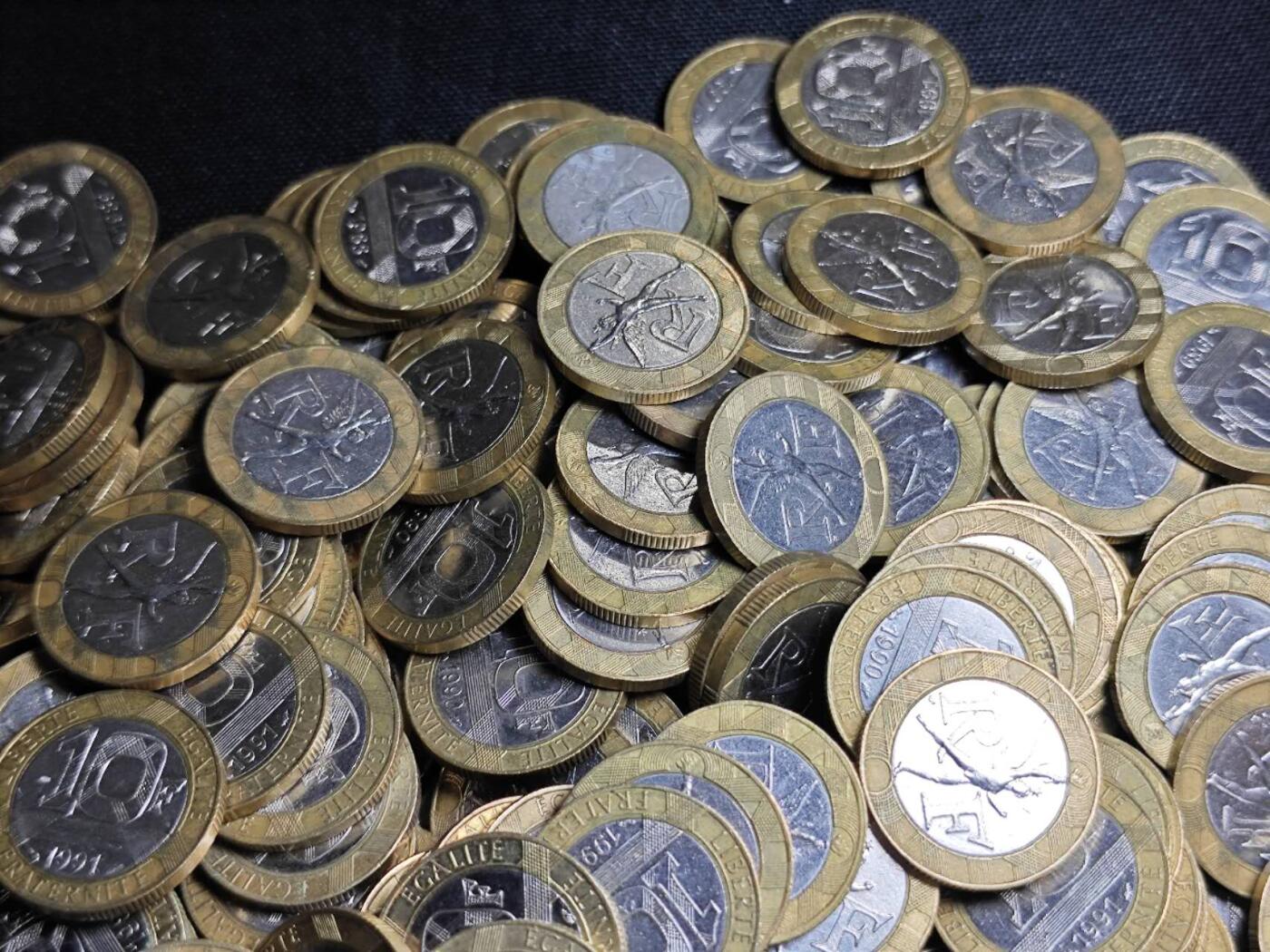 KK钱币收藏小铺 （套币 好品/批量散币 银币）专场  2月预留时间 周末发货  法国10法郎各种年份 双色币一组347枚