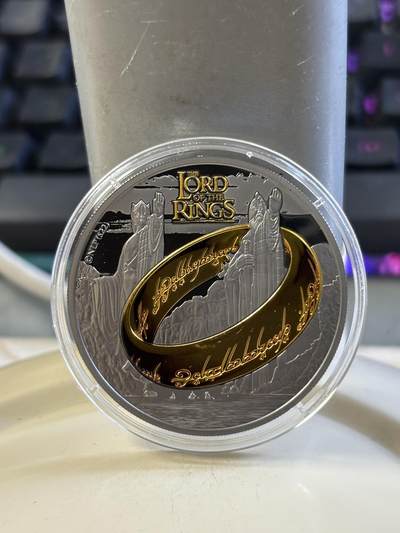 第182期拍卖 - 萨摩亚2023年指环王系列阿苟纳斯巨像镀金纪念银币，999银镀金，发行1499枚