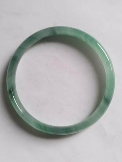 玉石 手镯 手串 - 翡翠飘花手镯。