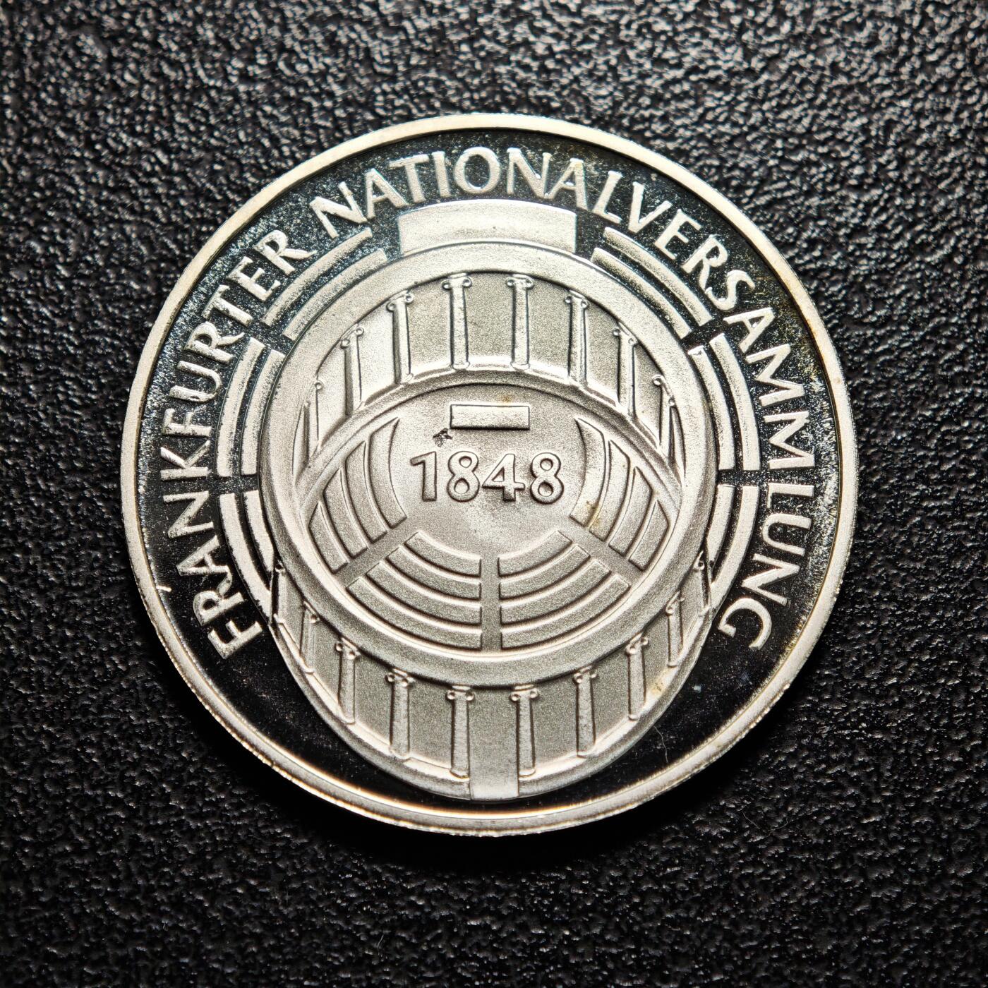 【德藏】世界币章拍卖第154期（拍品征集中~欢迎藏友联系） 1973年 德国法兰克福会议125周年5马克纪念银币 直径约：28.9mm；重约：11.2g