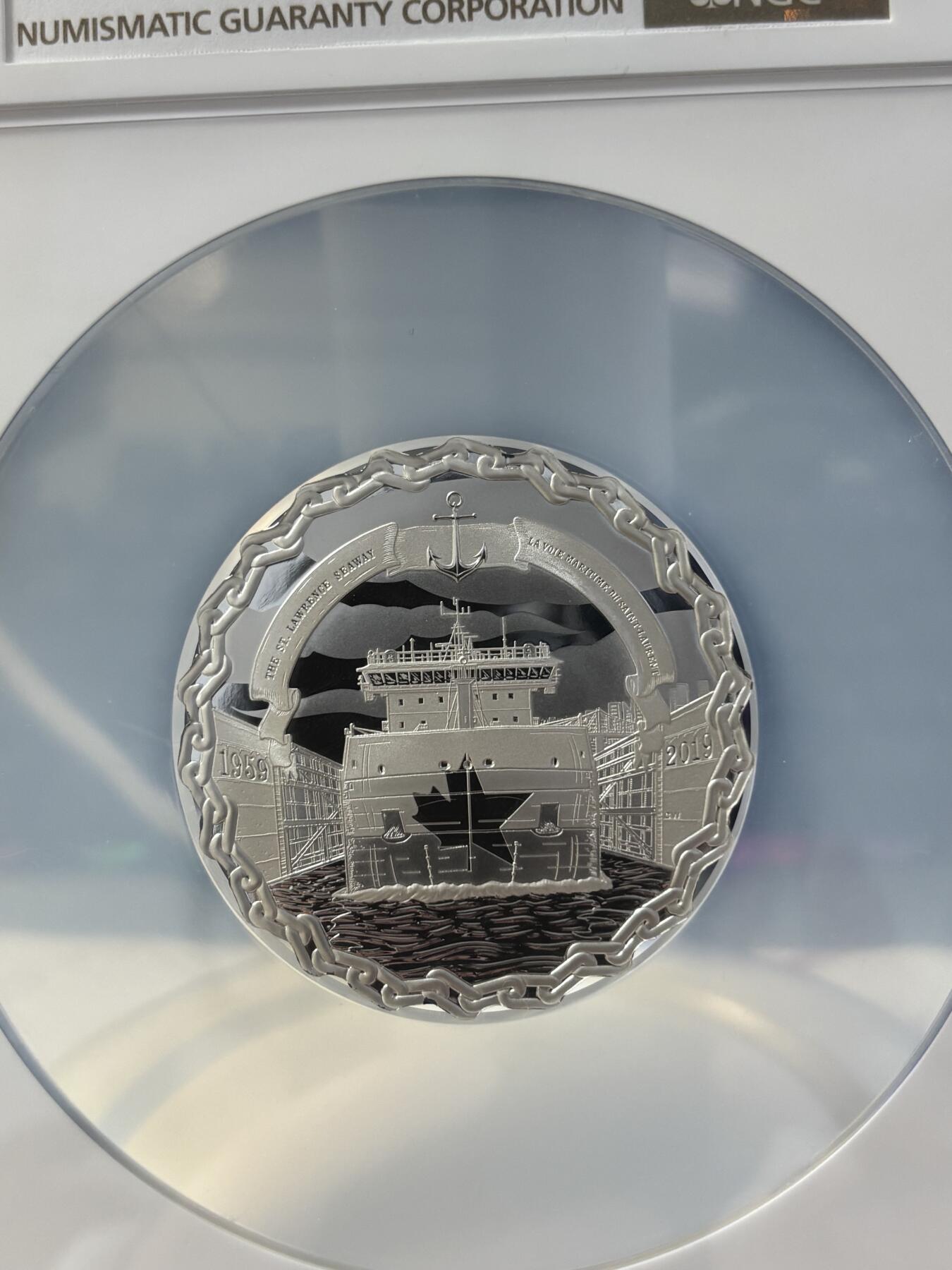 第182期拍卖 加拿大2019年圣劳伦斯海道60周年2盎司波纹边银币NGC-PF70原盒证书，9999银，62.694克，发行2000枚