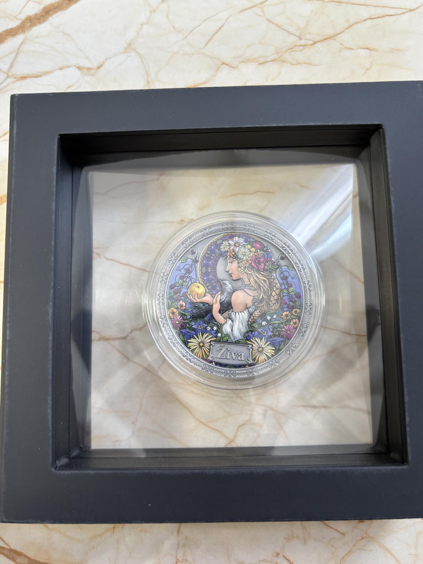 第182期拍卖 加纳2021年穆夏健康女神Ziva彩色50克仿古纪念银币，999银，发行500枚