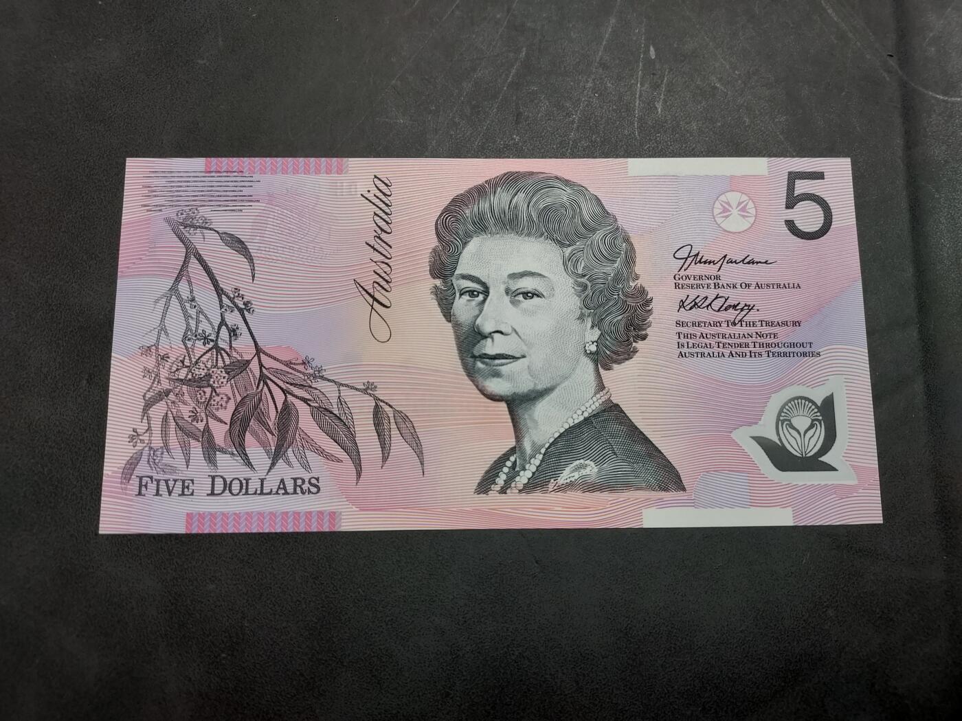 博彦收藏   11月24日 8点 钱币专场 澳洲 女皇5元塑料钞 UNC