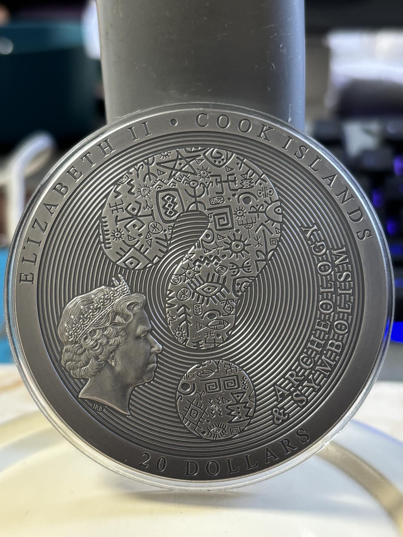 第182期拍卖 库克2019年考古生命之轮高浮雕仿古3盎司纪念银币，999银，发行333枚，盒子有破