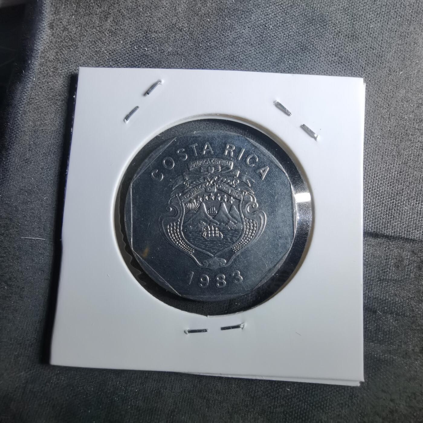 沼泽如烟--第910场 哥伦比亚1983年10科朗