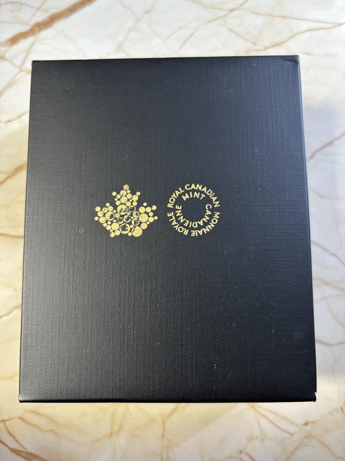 第182期拍卖 加拿大2021年美洲狮多层雕刻立体镂空105.6克纪念银币，9999银，发行1500枚