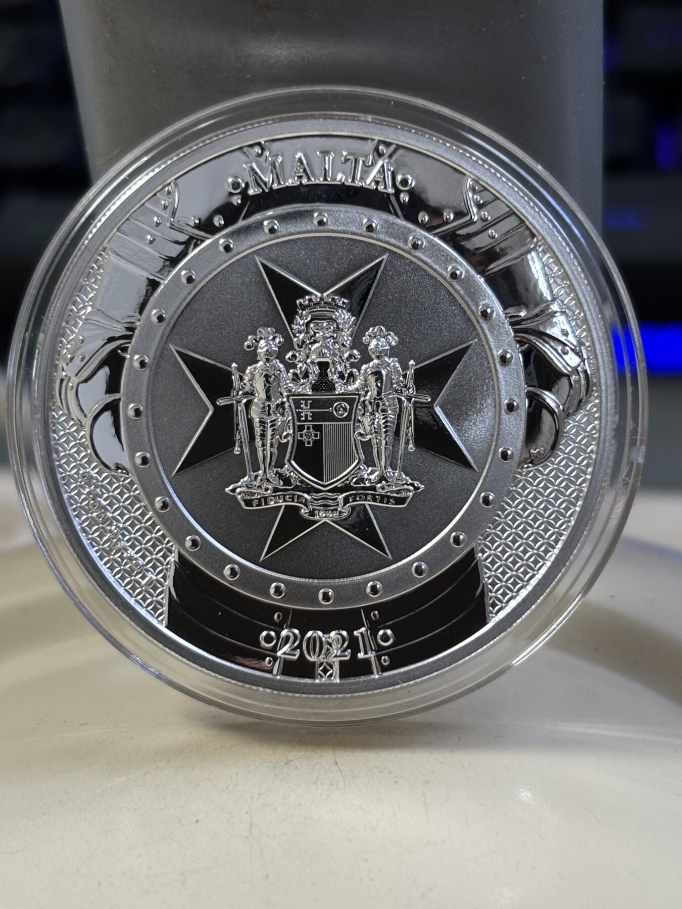 第182期拍卖 卡装马耳他2021年过去的骑士团系列1盎司纪念银币,9999银，发行15000枚，