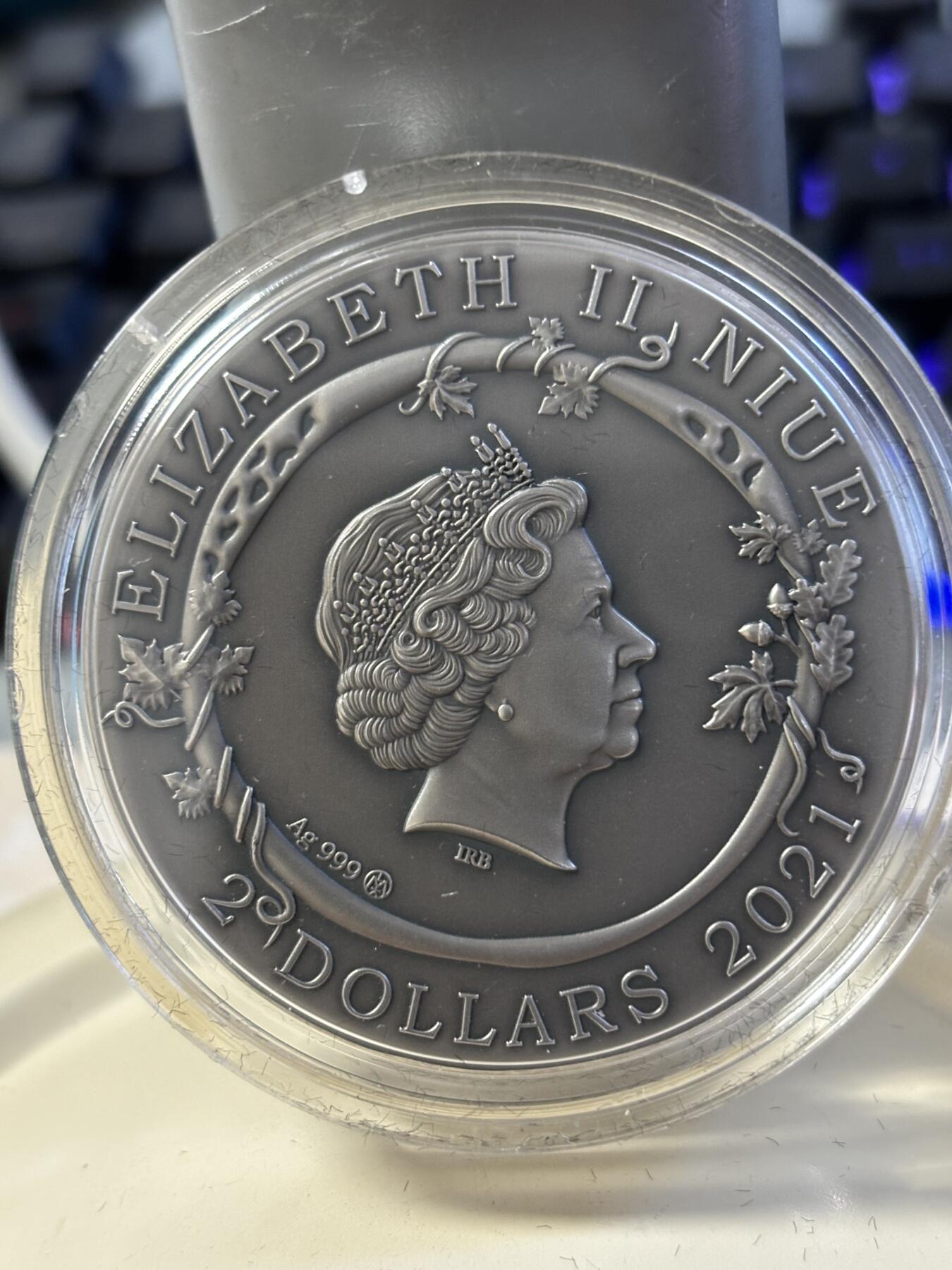 第182期拍卖 纽埃2021年金羊毛系列1美狄亚2盎司高浮雕彩色银币原盒证书，999银，发行量500枚，