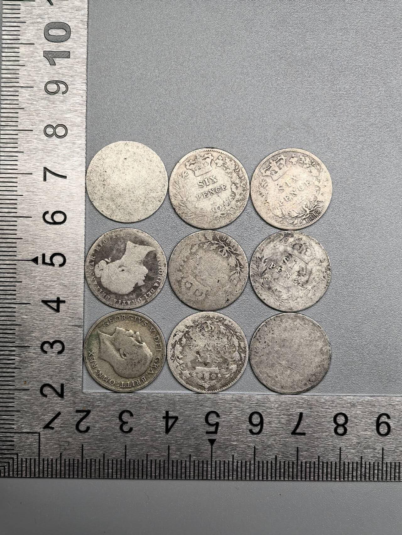 小驴勋章奖章收藏11月22日周六晚六点拍卖（珍爱和平，收藏战争，铭记历史，勿忘国耻，忠党爱国。有偿代拍，送拍规则在简介最后，参拍须阅读规则后再参拍，关系到运费包装发货时效真假辨别等关键信息，拍卖时不再发原图，看大图店主微信码在拍卖店铺介绍里） 18XX年6便士银币一组，23克