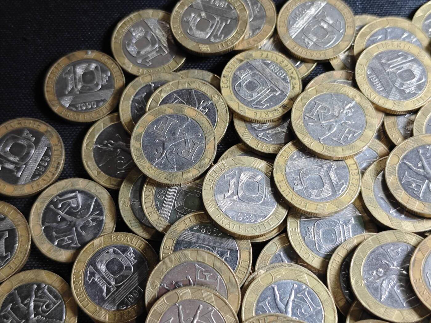 KK钱币收藏小铺 （套币 好品/批量散币 银币）专场  2月预留时间 周末发货  法国10法郎各种年份 双色币一组347枚