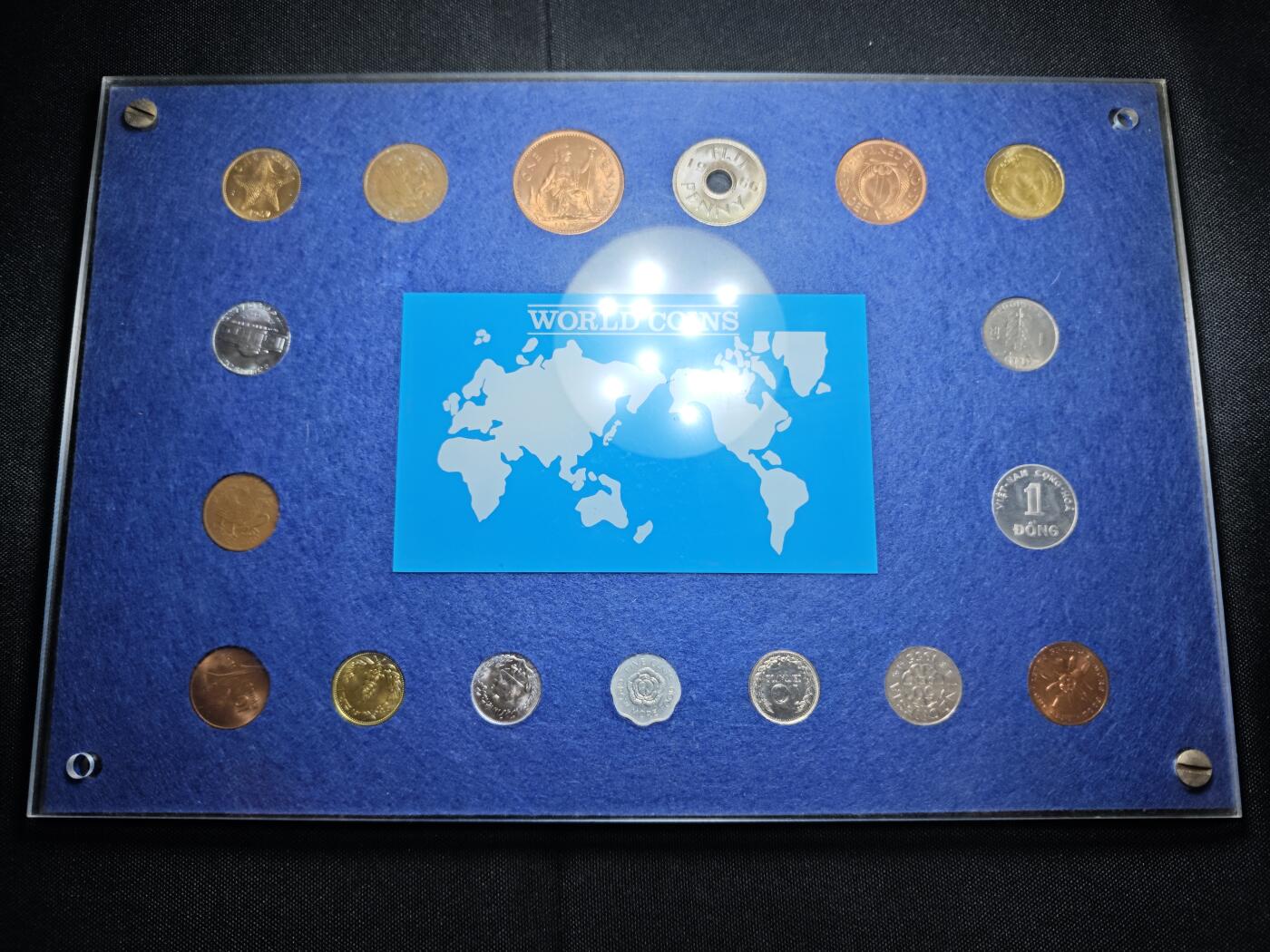 KK钱币收藏小铺 （套币 好品/批量散币 银币）专场  2月预留时间 周末发货  世界各国硬币卡套17枚 含好品！