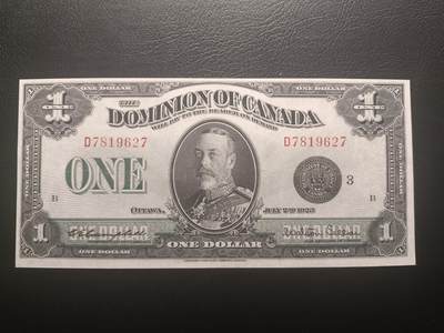 2025十一月第五期，总第203期 - 加拿大1923版1元流通好品XF，乔治五世国王和渥太华的议会大楼图书馆