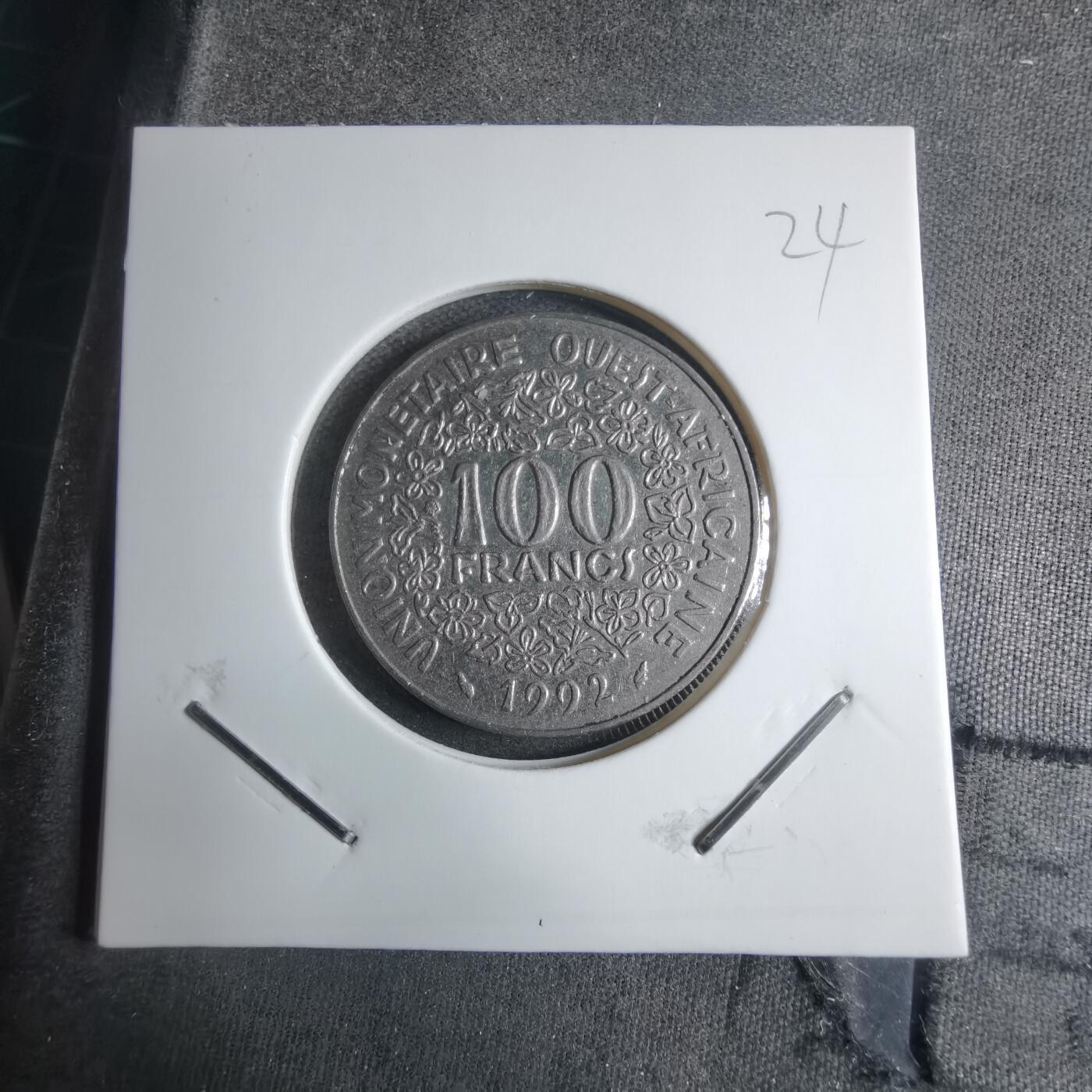 沼泽如烟--第909场 西非1992年100法郎