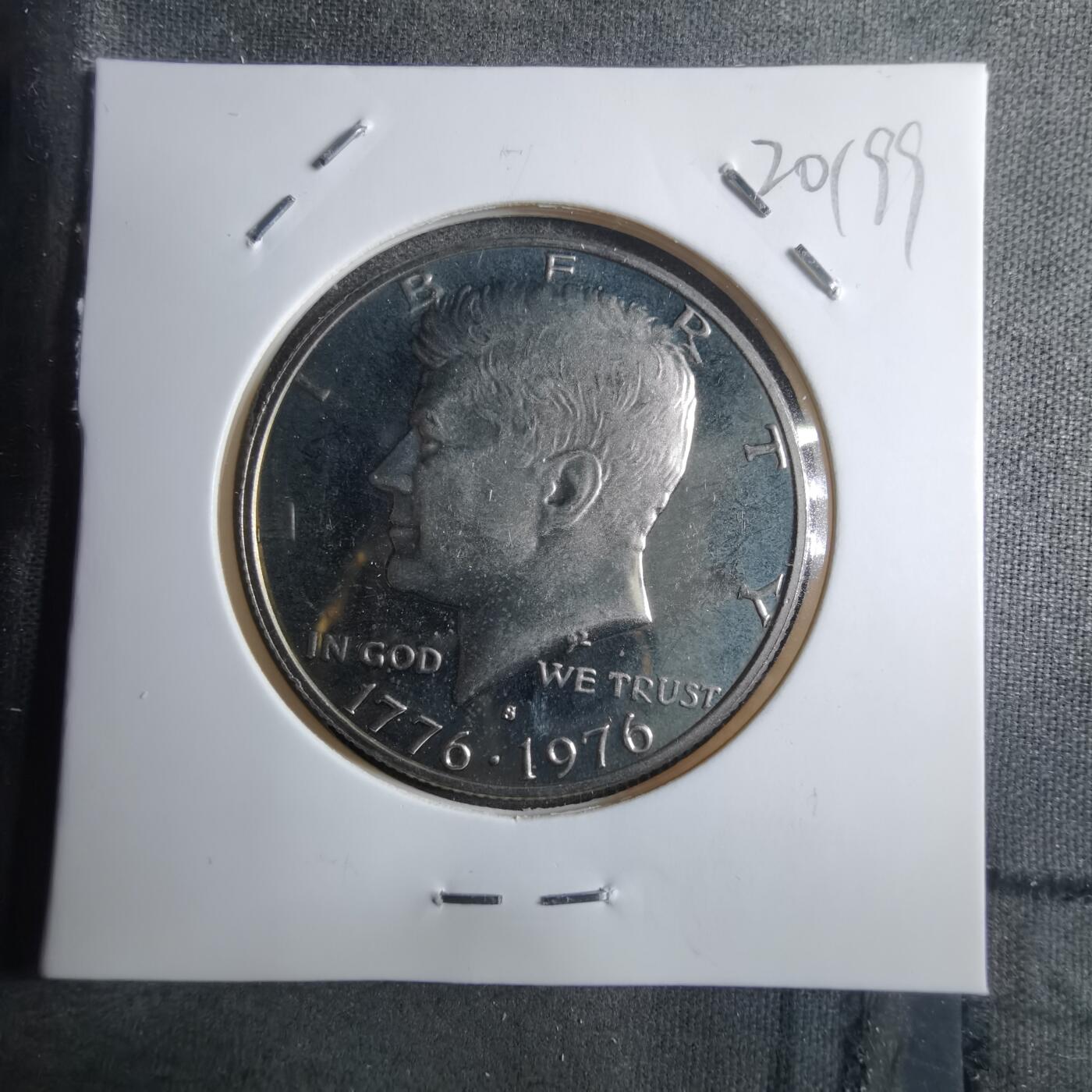 沼泽如烟--第910场 美国1976年精制半圆