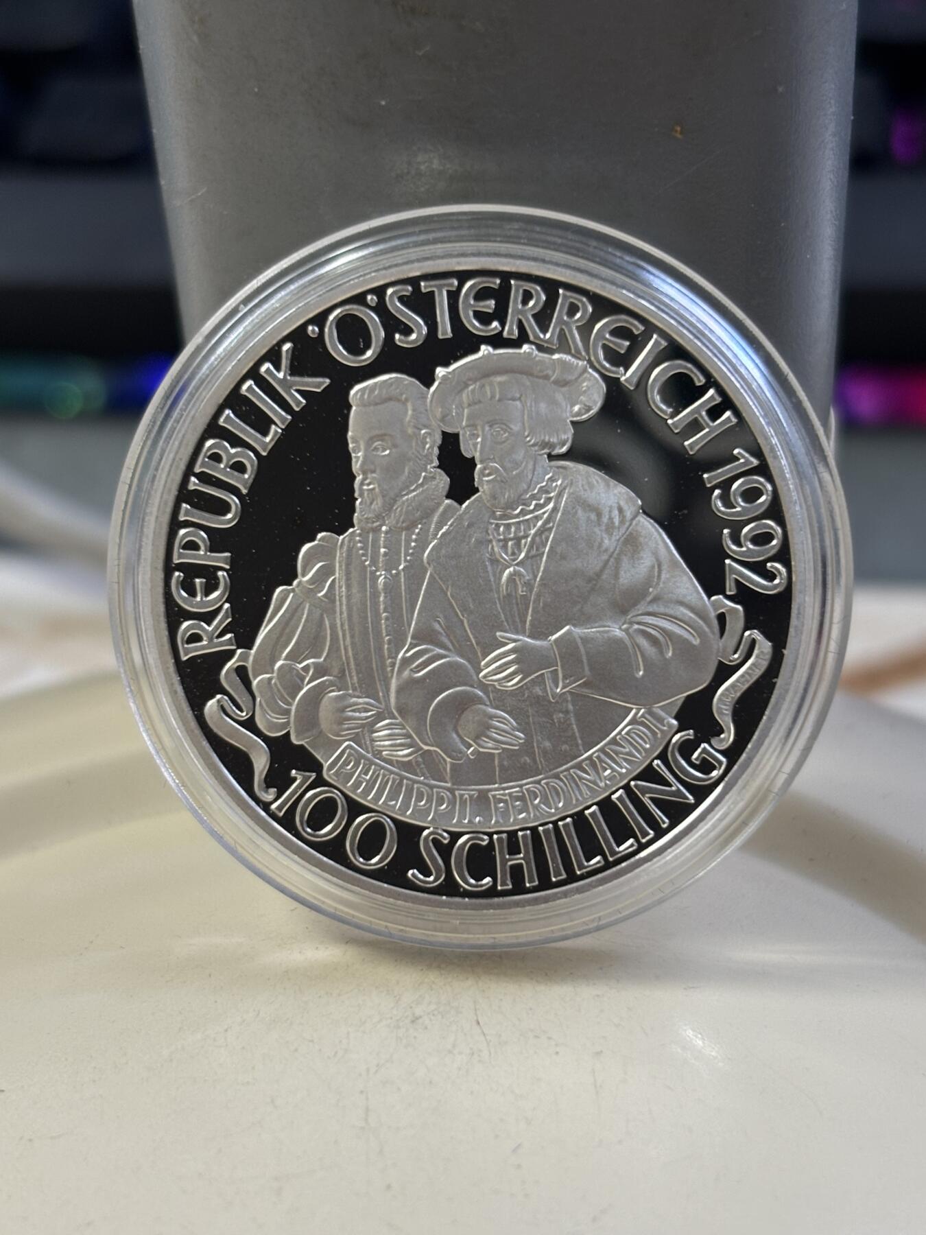 第182期拍卖 奥地利1992年卡尔五世精制纪念银币，900银，总重20克，直径34毫米。克劳斯世界硬币大赛最佳克朗币