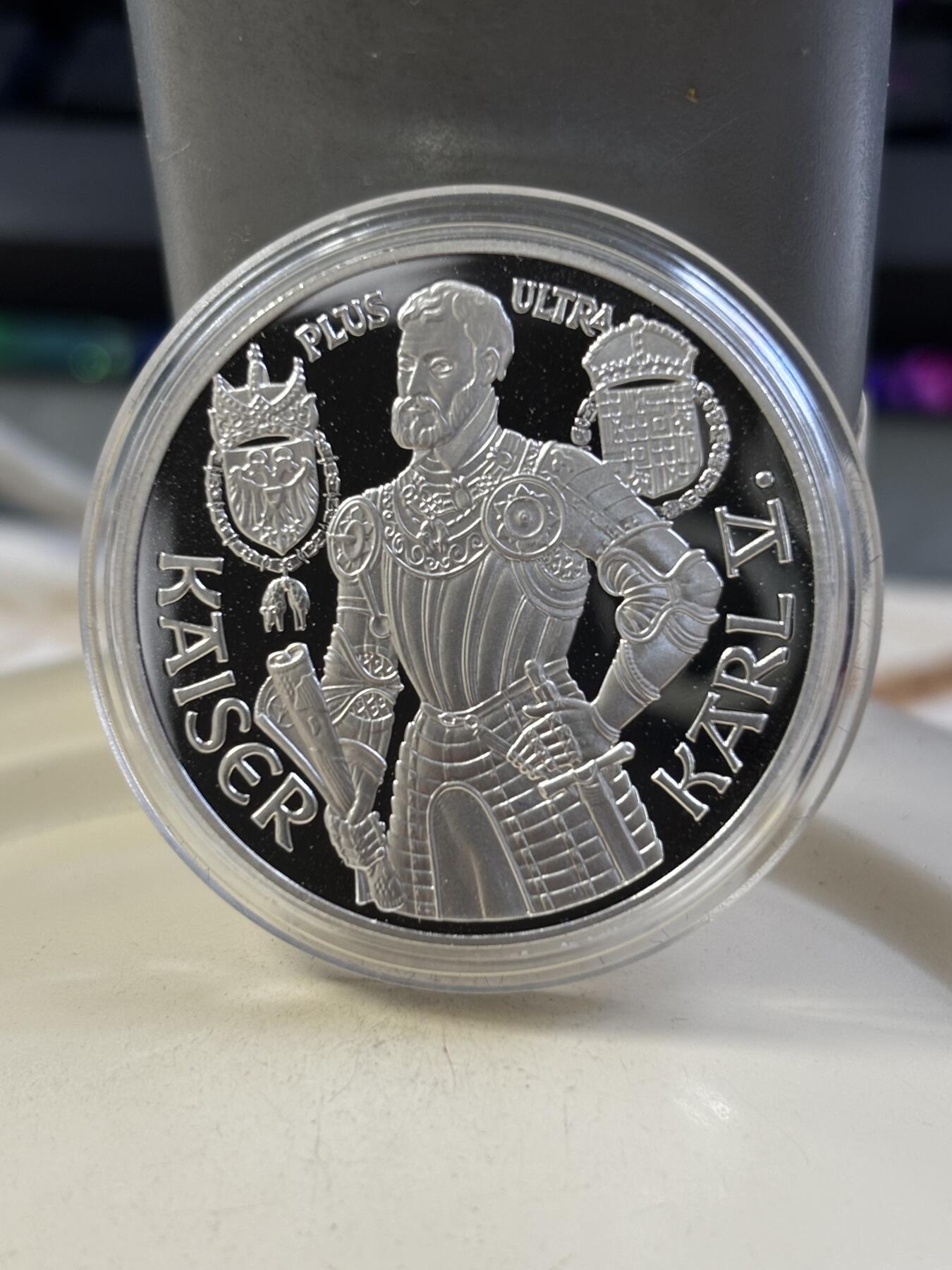 第182期拍卖 奥地利1992年卡尔五世精制纪念银币，900银，总重20克，直径34毫米。克劳斯世界硬币大赛最佳克朗币