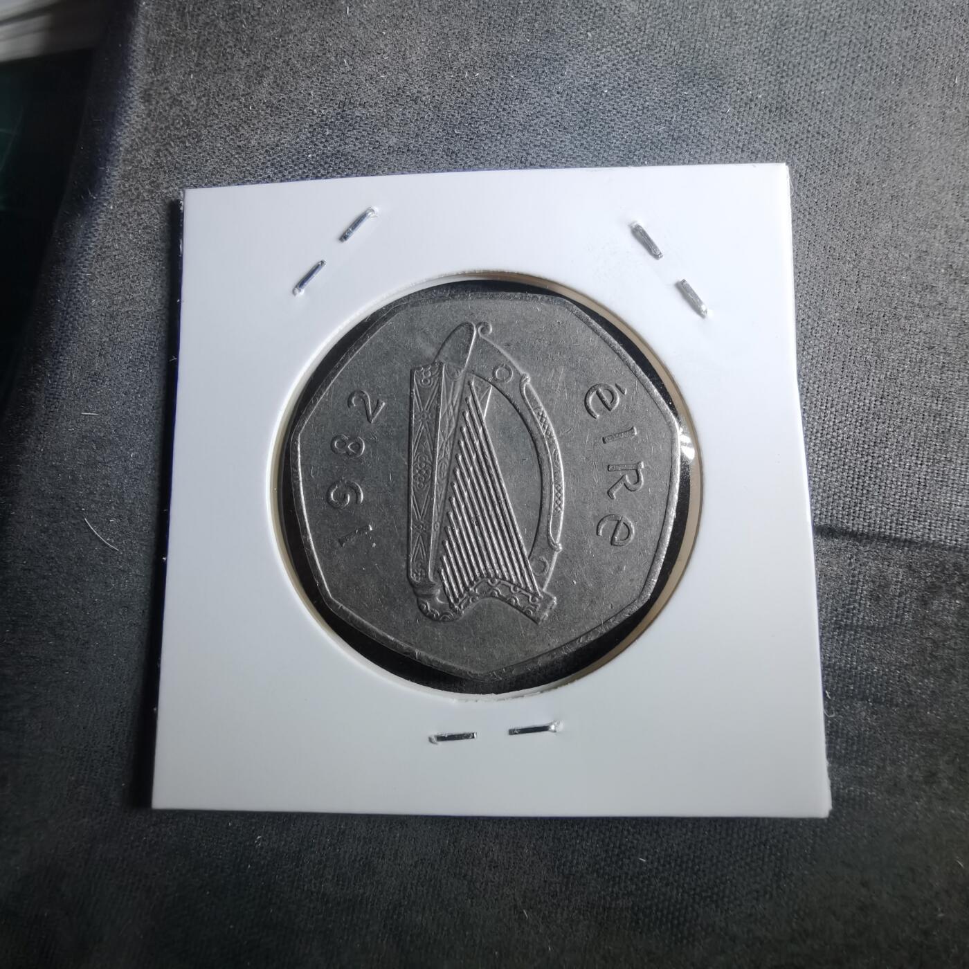 沼泽如烟--第910场 爱尔兰1982年50便士