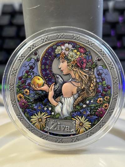 第182期拍卖 - 加纳2021年穆夏健康女神Ziva彩色50克仿古纪念银币，999银，发行500枚