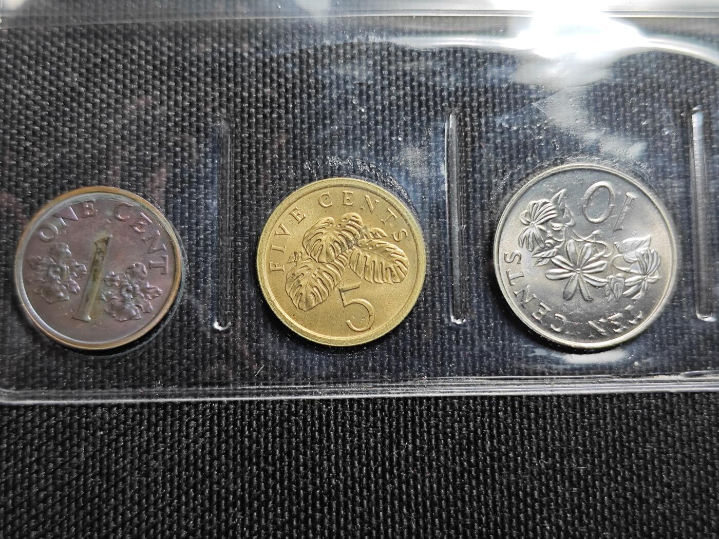 KK钱币收藏小铺 （套币 好品/批量散币 银币）专场  2月预留时间 周末发货  1986新加坡官方虎年清年套币 含少见新加坡1元