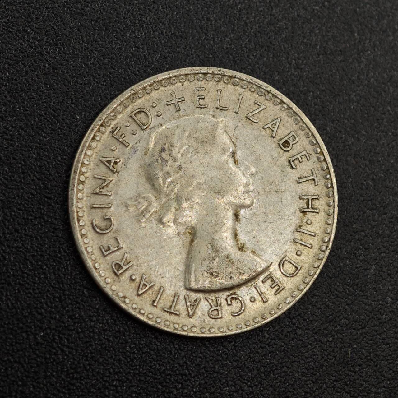 【淘币小摊】实时拍第八百零二拍   散币场   满百包邮可预留二周 每周一统一发货   澳大利亚1960年伊丽莎白二世3便士银币