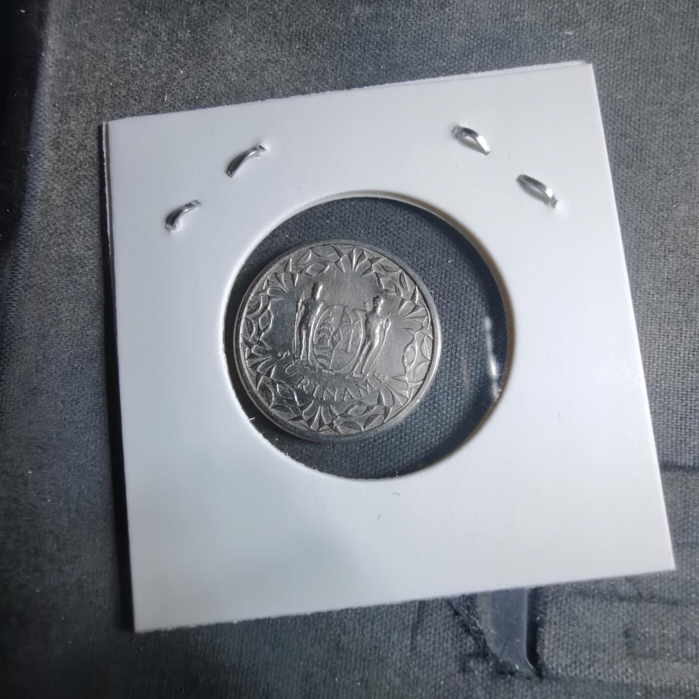 沼泽如烟--第909场 苏里南1962年25分